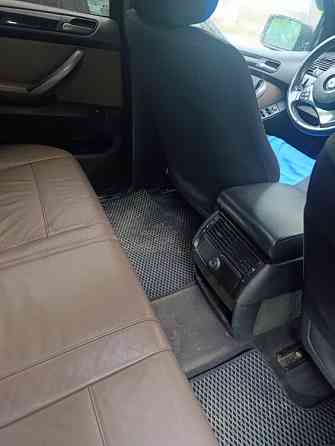 BMW X5 2004 an Bender Bender