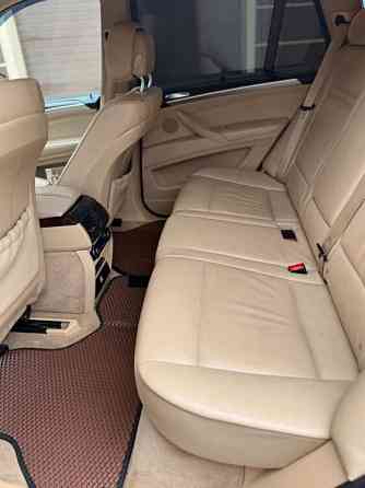 BMW X5 2010 an Bender Bender