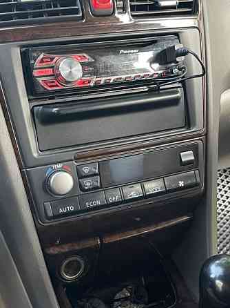 Nissan Maxima 2000 an Tiraspol Tiraspol