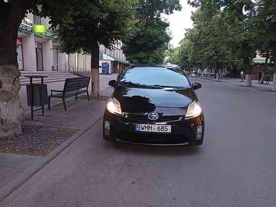 Toyota Prius 2011 an Bender Bender