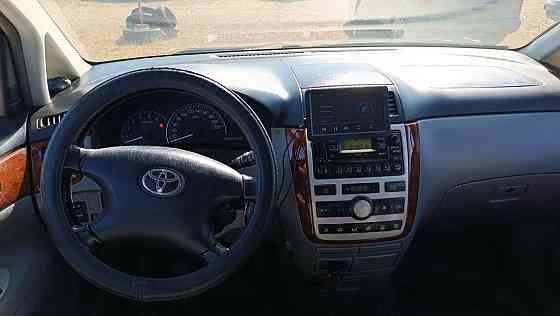 Toyota Avensis Verso 2001 год Тирасполь Тирасполь