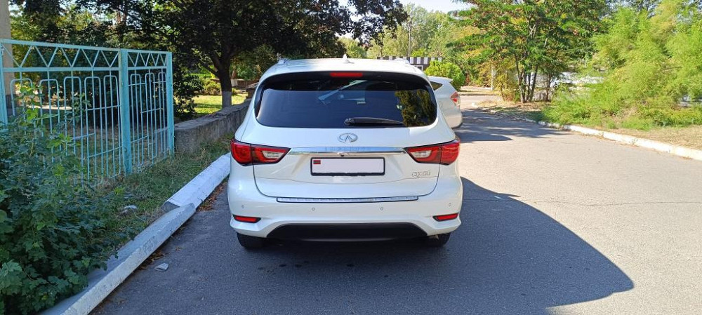 Продам автомобиль INFINITY QX60 2017 года Tiraspol - fotografie 2