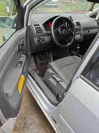 Volkswagen Touran 2006 an Tiraspol Tiraspol