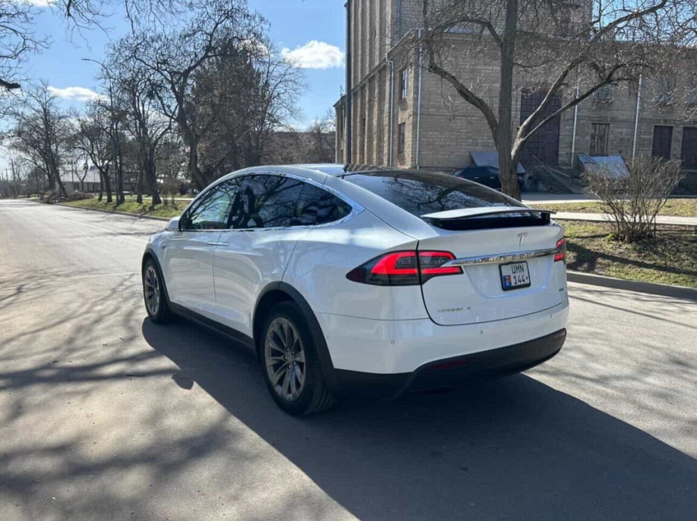 Tesla Model X 2016 год Тирасполь Тирасполь - изображение 5
