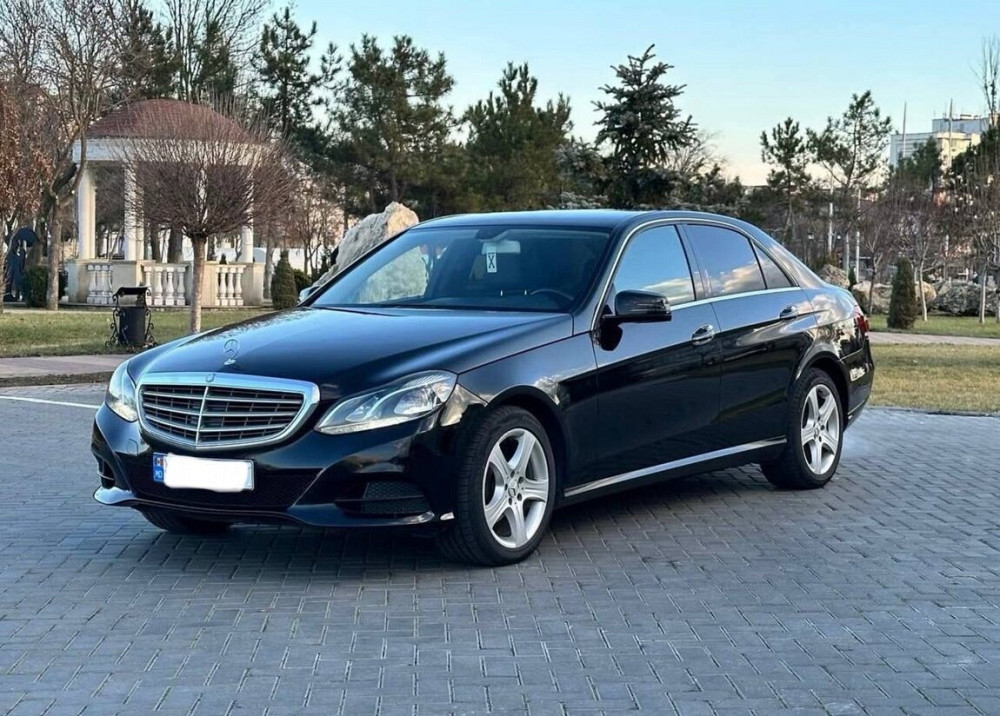 Mercedes E-Class 2013 an Tiraspol Tiraspol - fotografie 2