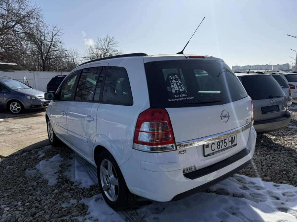 Opel Zafira 2012 an Tiraspol Tiraspol - fotografie 7
