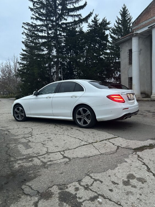Mercedes E-Class 2017 an Tiraspol Tiraspol - fotografie 2