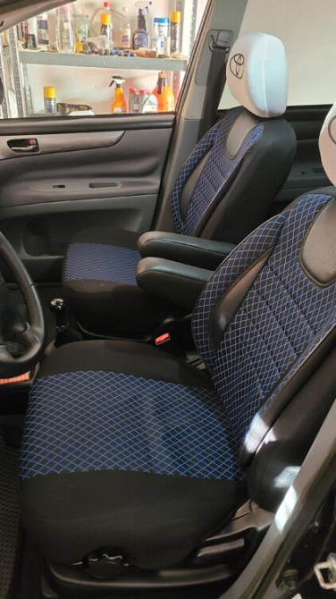 Toyota Avensis Verso 2002 an Tiraspol Tiraspol - fotografie 4