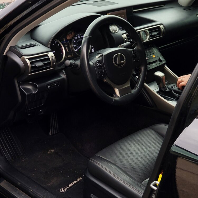 Lexus IS 2015 an Tiraspol Tiraspol - fotografie 4