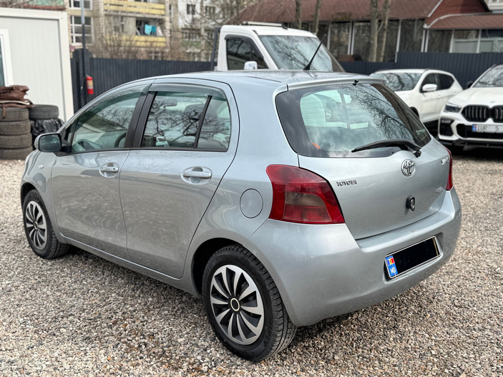 Toyota Yaris Chişinău - fotografie 5