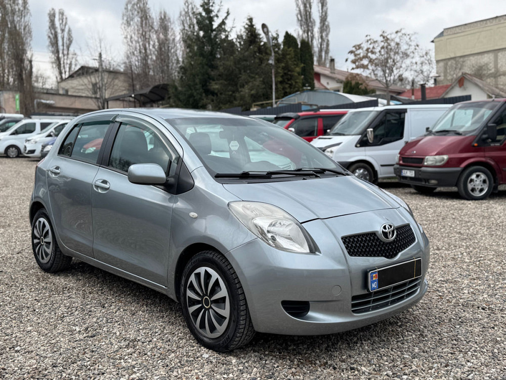 Toyota Yaris Chişinău - fotografie 1