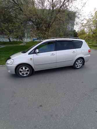 Toyota avensis verso Слободзея