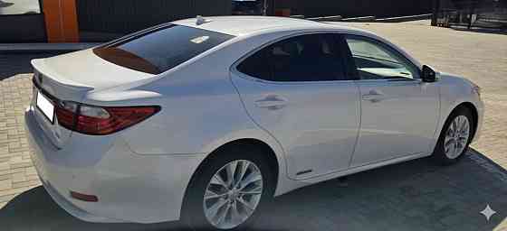Продам автомобиль Lexus ES 300h Tiraspol