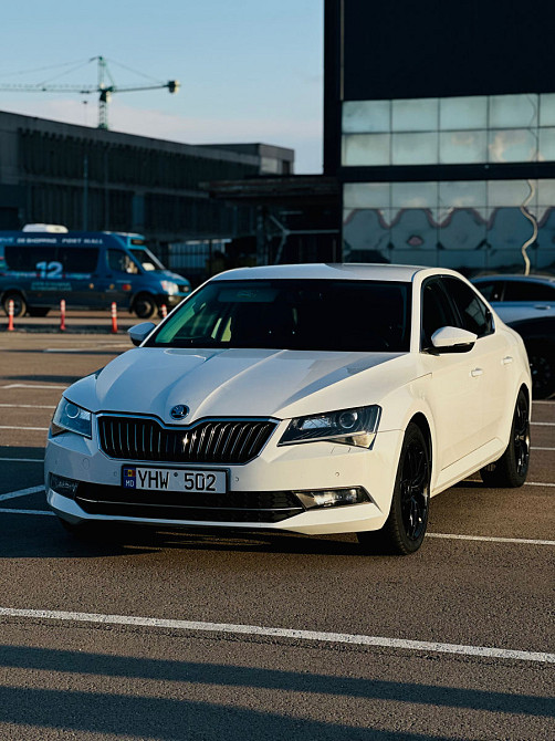 Skoda Superb Кишинёв - изображение 2