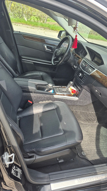 Mercedes E-Class Кишинёв - изображение 8