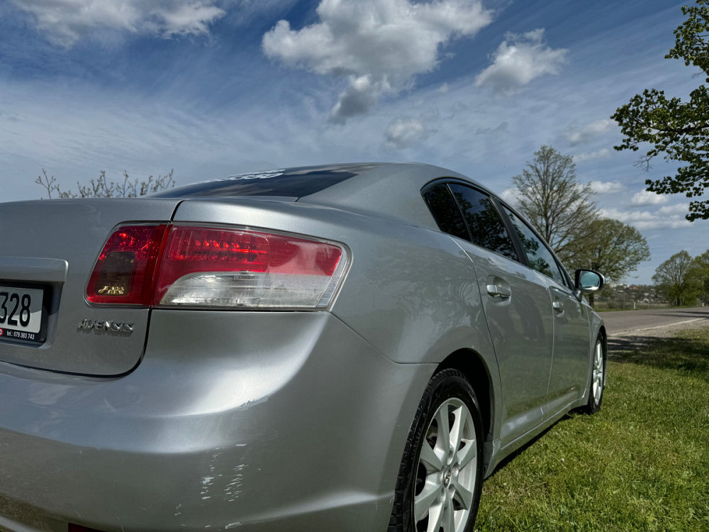 Toyota Avensis Chişinău - fotografie 5