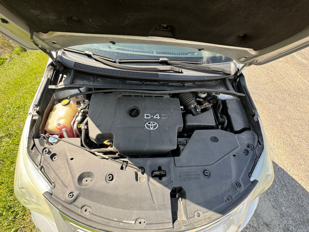 Toyota Avensis Chişinău - fotografie 10