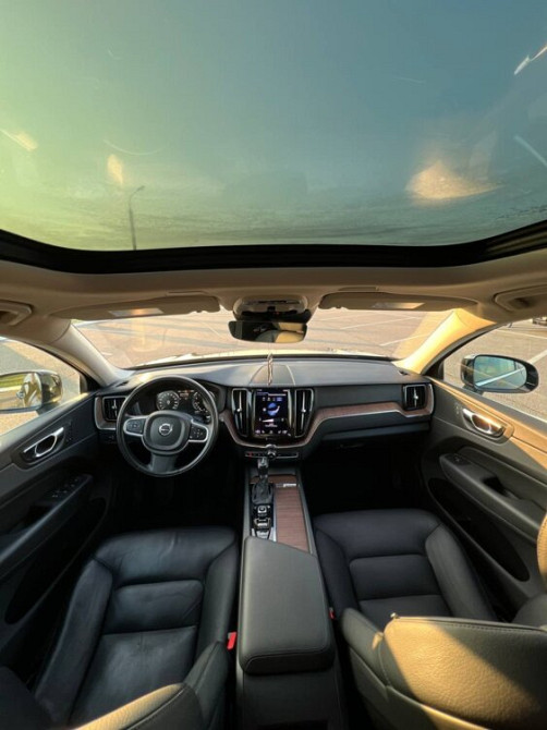 Volvo XC60, 2021 год, отличное состояние, полностью обслужена Tiraspol - fotografie 9