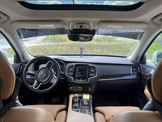 Volvo XC90 T8 Плагин-гибрид 2016 г. в белый жемчуг. Пробег 13 тыс. км. Rezina