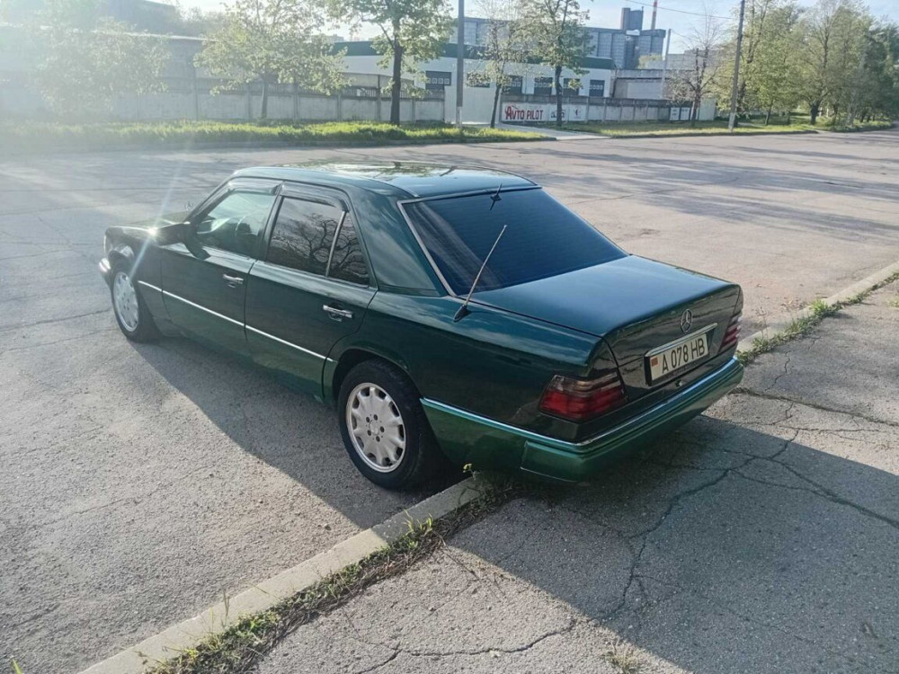 Продам Мерседес Е-124 Бендеры - изображение 3