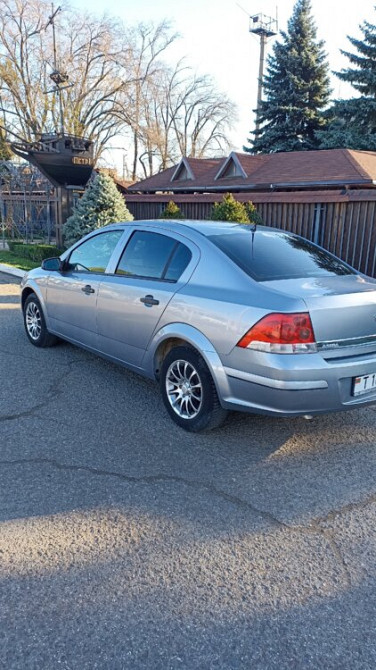 Opel Astra H, 2010г, 1.6 Бензин, Седан! Тирасполь - изображение 1
