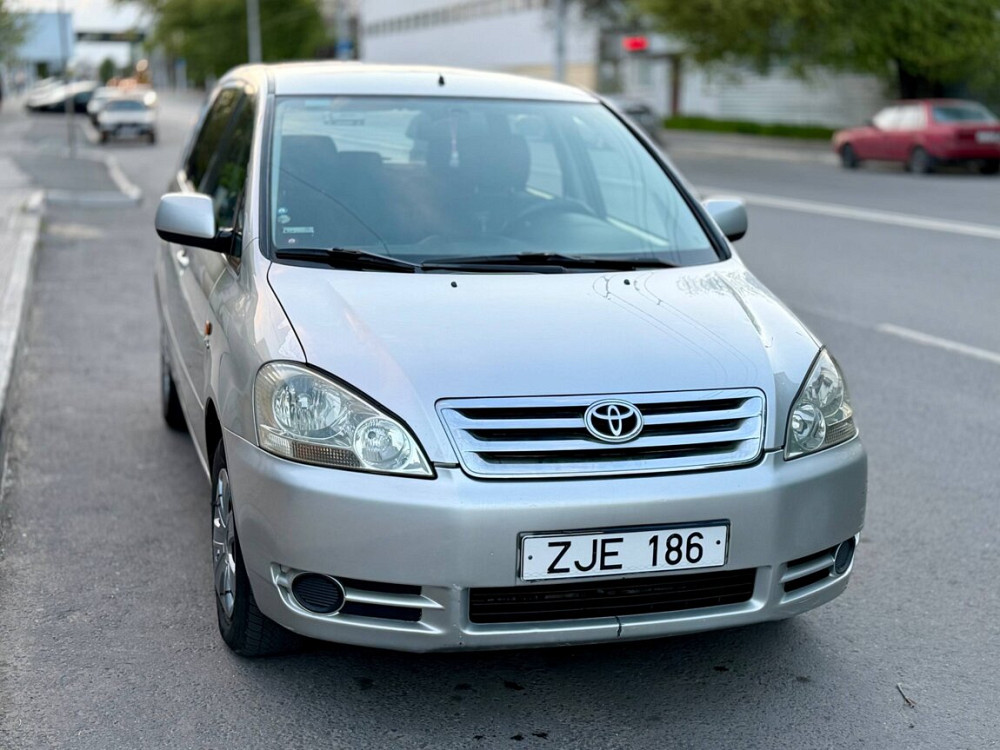 Продам Toyota Avensis Verso Tiraspol - fotografie 2