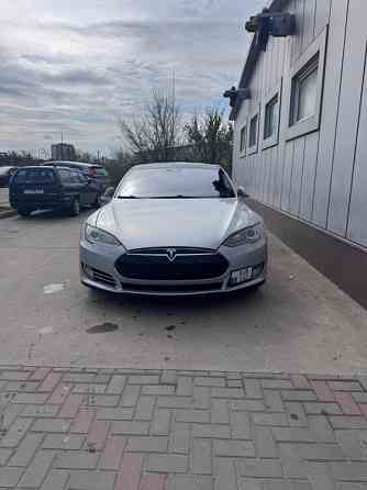 Тесла S Performance Tiraspol