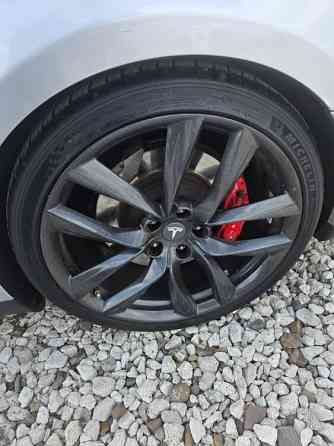 Тесла S Performance Tiraspol