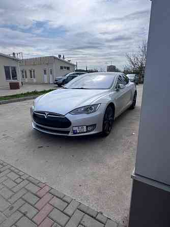 Тесла S Performance Tiraspol