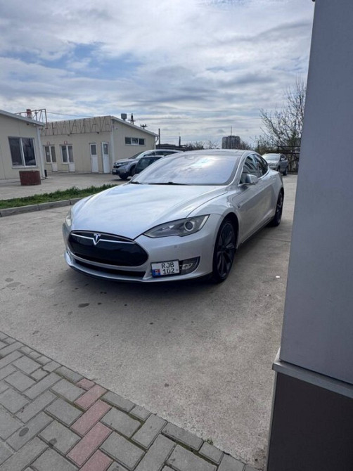 Тесла S Performance Tiraspol - fotografie 1