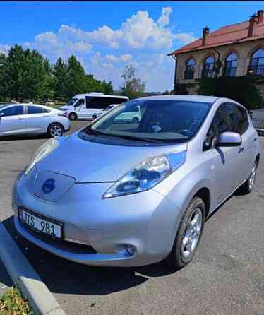 Nissan Leaf 2011 электричка Bender