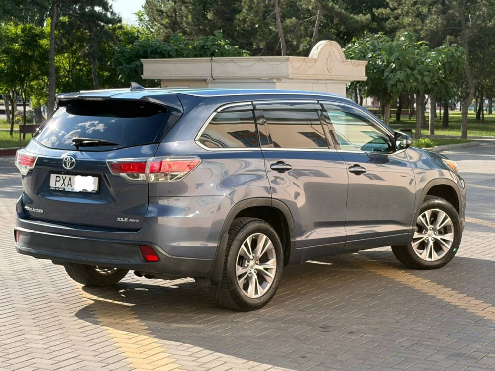 Toyota Highlander 2015 an Tiraspol Tiraspol - fotografie 3