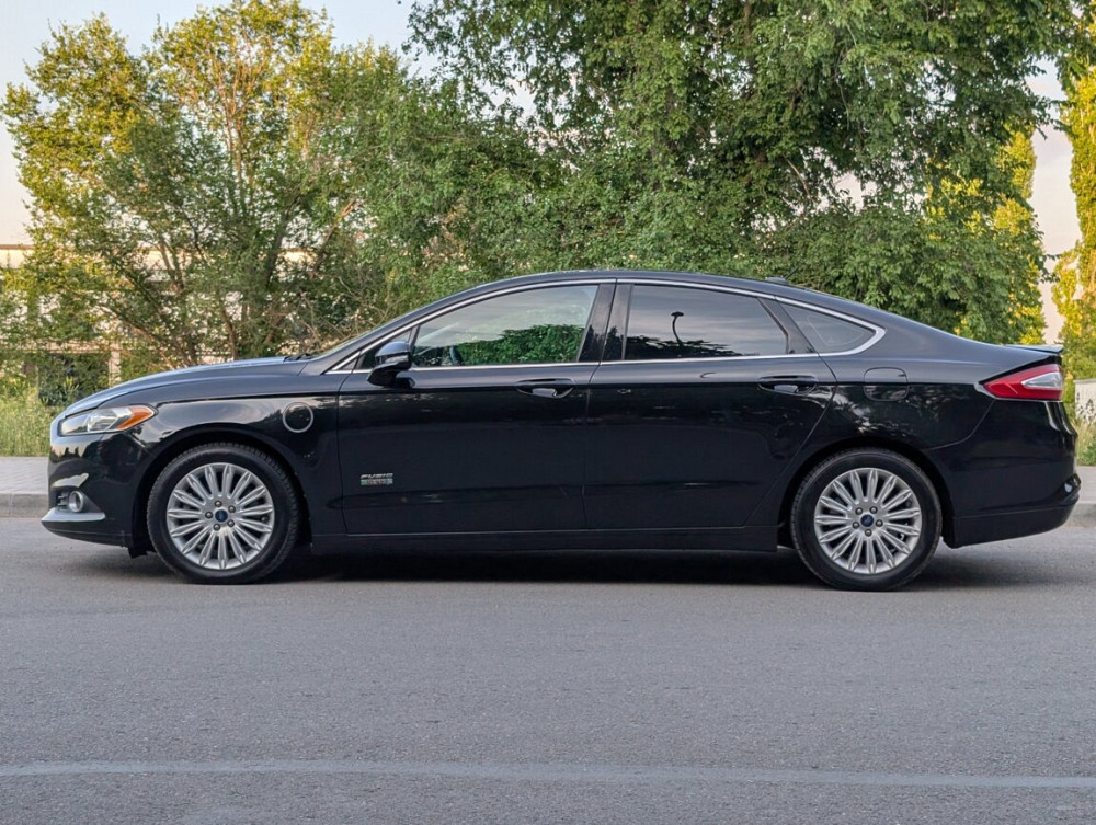 Ford Fusion 2013 год Бендеры Бендеры - изображение 8
