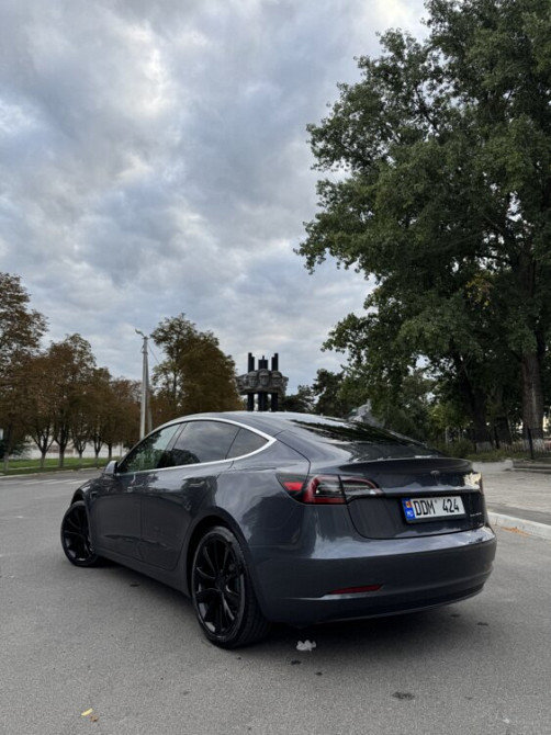 Tesla Model 3 2018 год Бендеры Бендеры - изображение 3