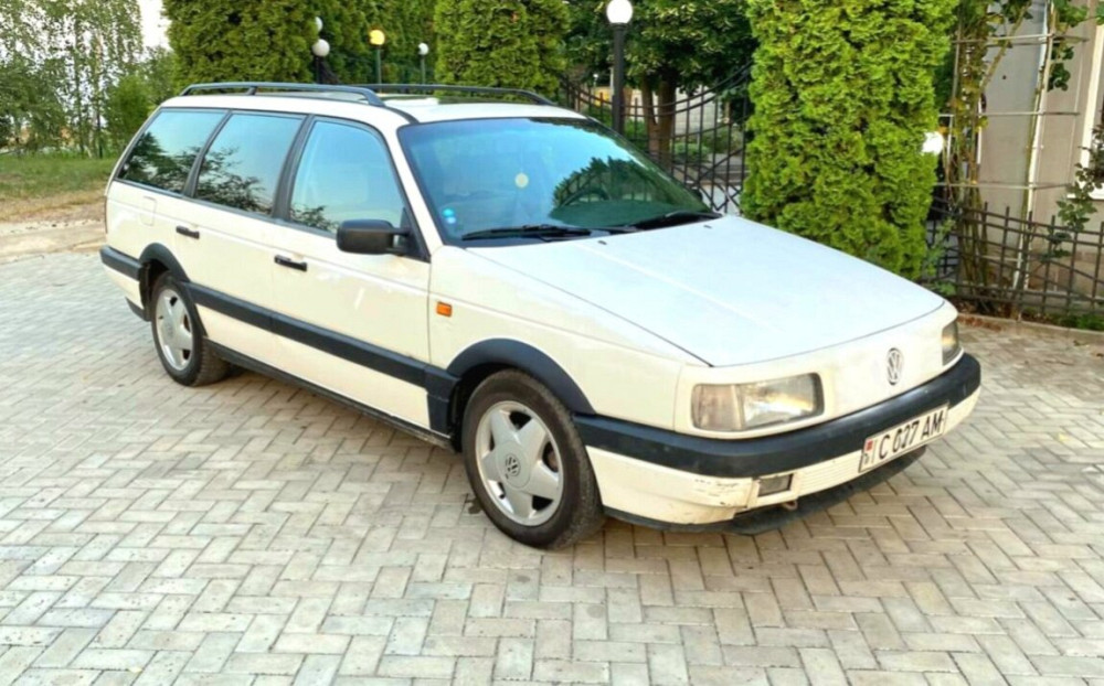 Volkswagen Passat 1993 an Sucleia Sucleia - fotografie 4