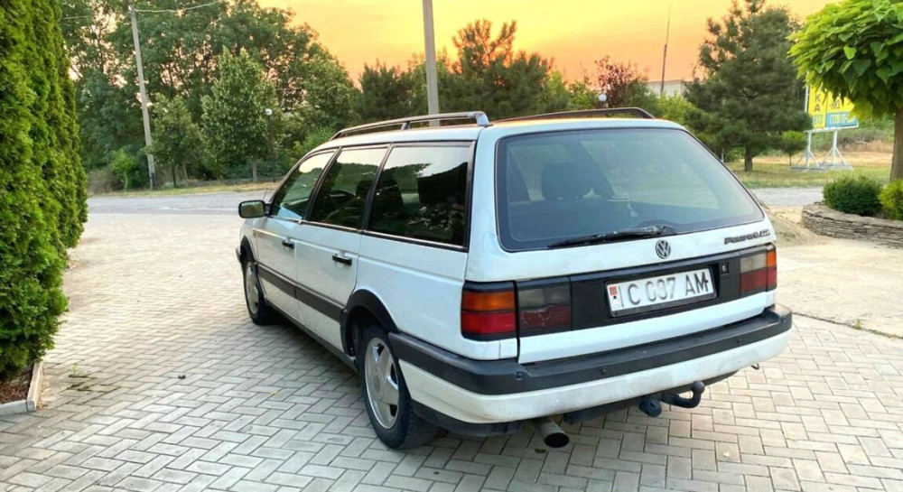 Volkswagen Passat 1993 an Sucleia Sucleia - fotografie 2