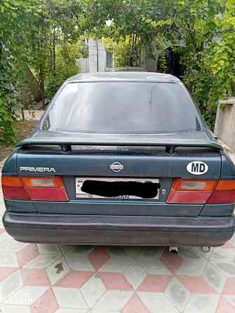 Nissan Primera 1993 год Парканы Parcani