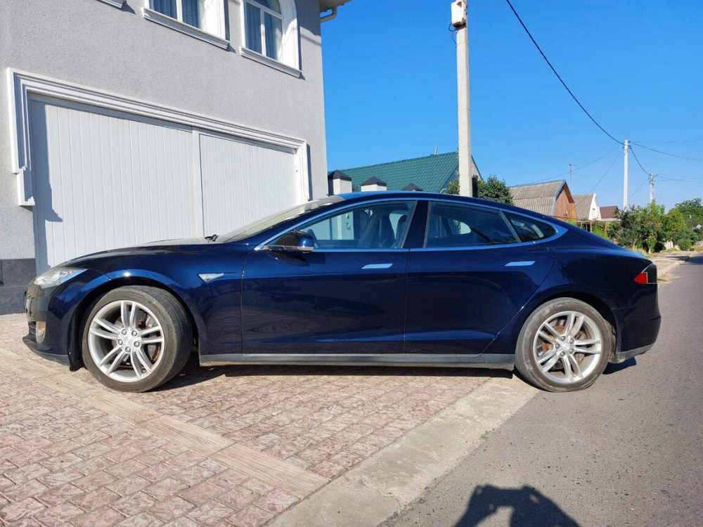 Tesla Model S 2014 год Ближний Хутор Ближний Хутор - изображение 2