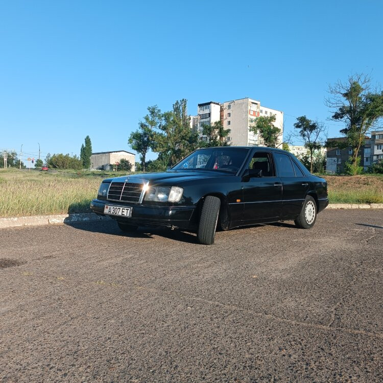 Mercedes W124 1991 год Тирасполь Tiraspol - fotografie 1