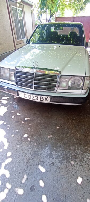Mercedes W124 1992 an Tiraspol Tiraspol - fotografie 1