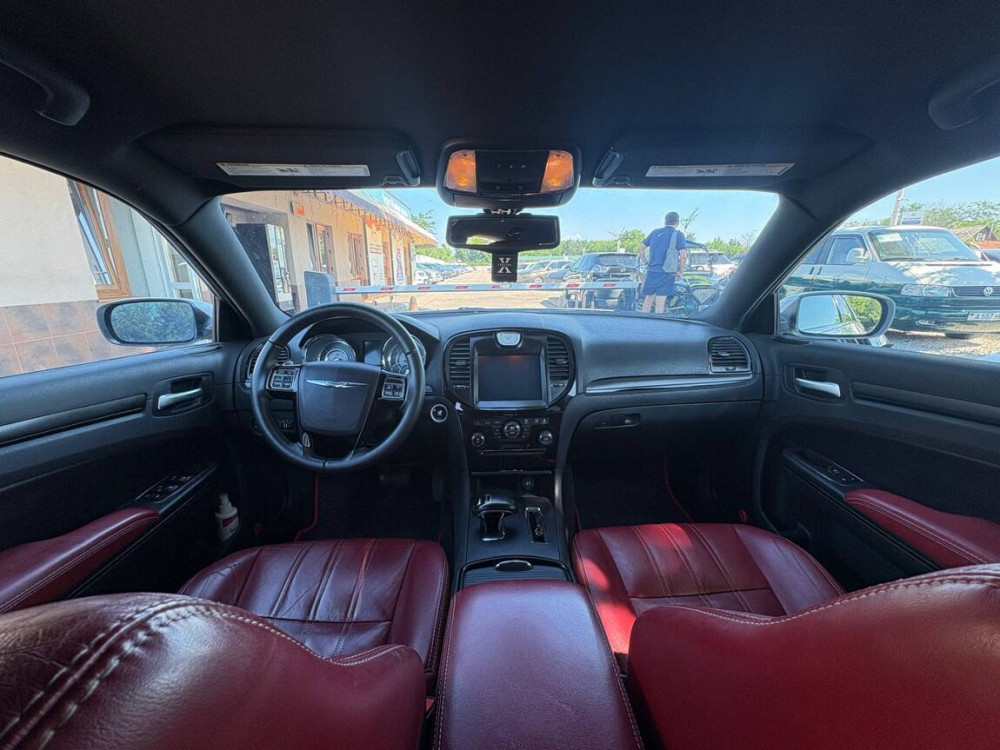 Chrysler 300C 2012 год Тирасполь Тирасполь - изображение 7