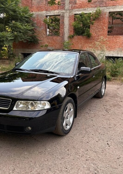 Audi A4 2001 an Bender Bender - fotografie 7