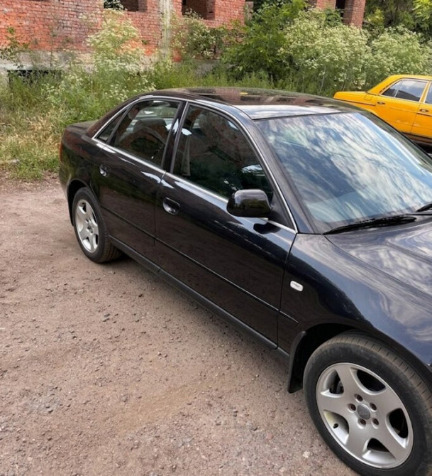 Audi A4 2001 an Bender Bender - fotografie 5