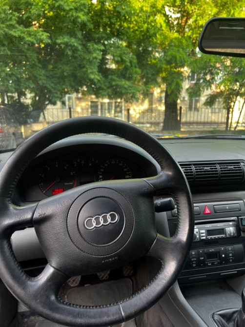 Audi A4 2001 an Bender Bender - fotografie 3