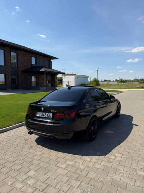 BMW seria 3 2013 an Tiraspol Tiraspol - fotografie 6