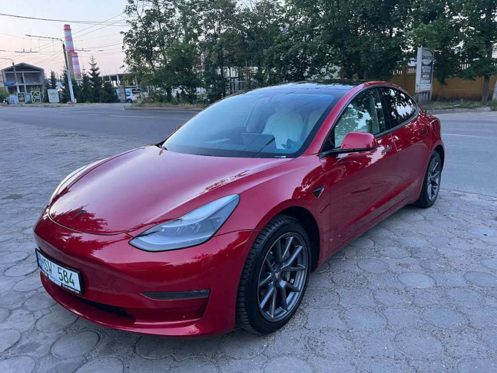 Tesla Model 3 2021 an Tiraspol Tiraspol - fotografie 1