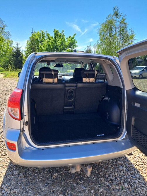 Toyota RAV4 2006 год Бендеры Бендеры - изображение 9