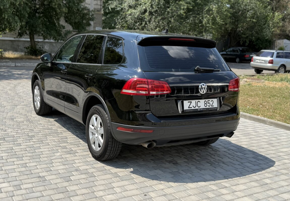 Volkswagen Touareg 2015 an Tiraspol Tiraspol - fotografie 4
