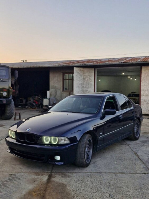 BMW 5 Series 2000 год Бендеры Бендеры - изображение 1