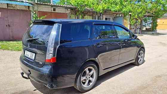 Mitsubishi Grandis 2006 an Bender Bender